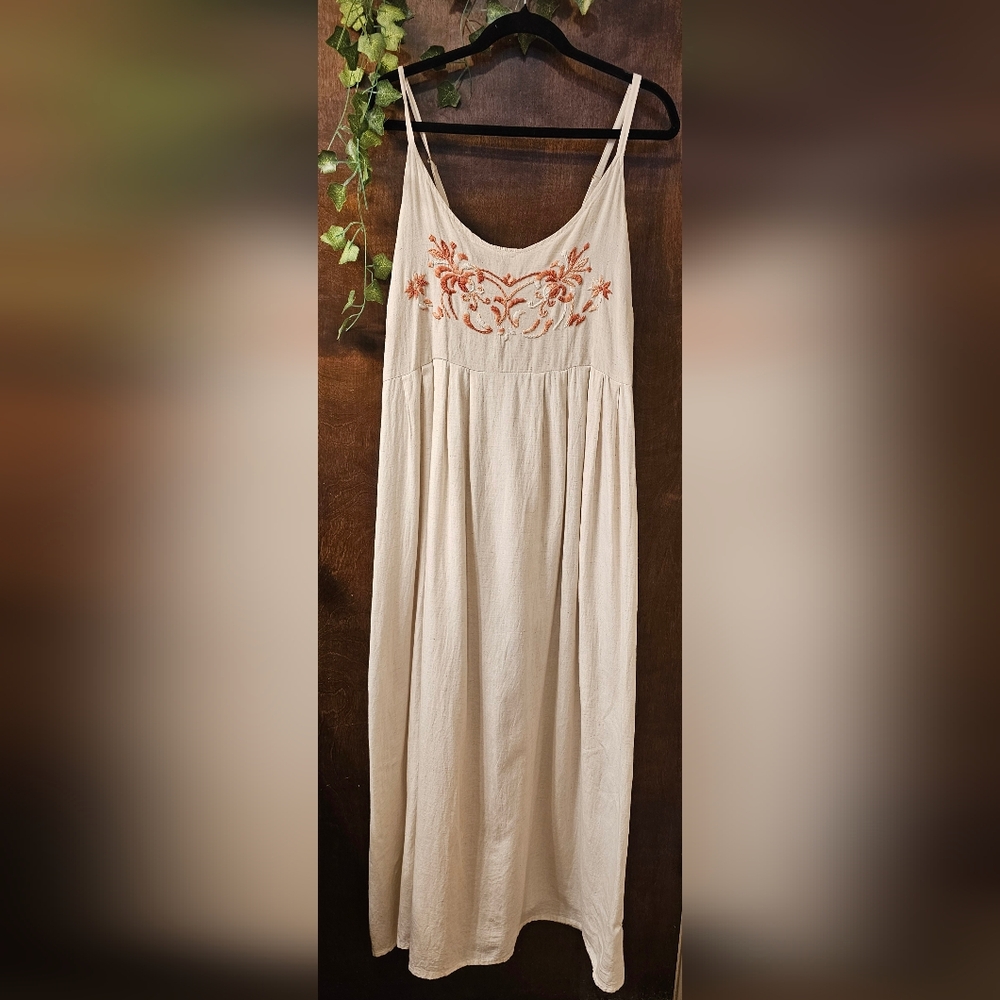 Sleeveless Embroidered Maxi Dress